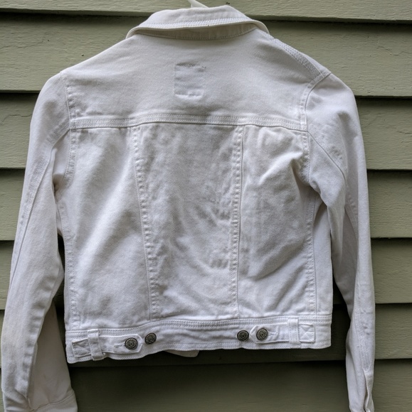 White jean jacket - Picture 2 of 6